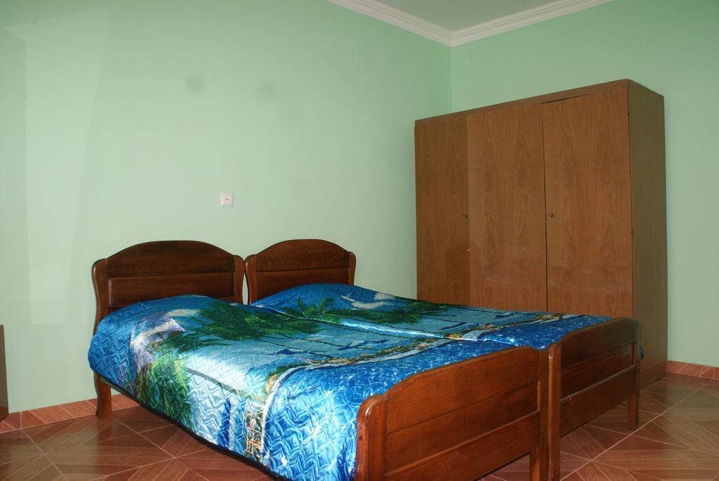 Merabi And Neli Guest House Makhinjauri Cameră foto